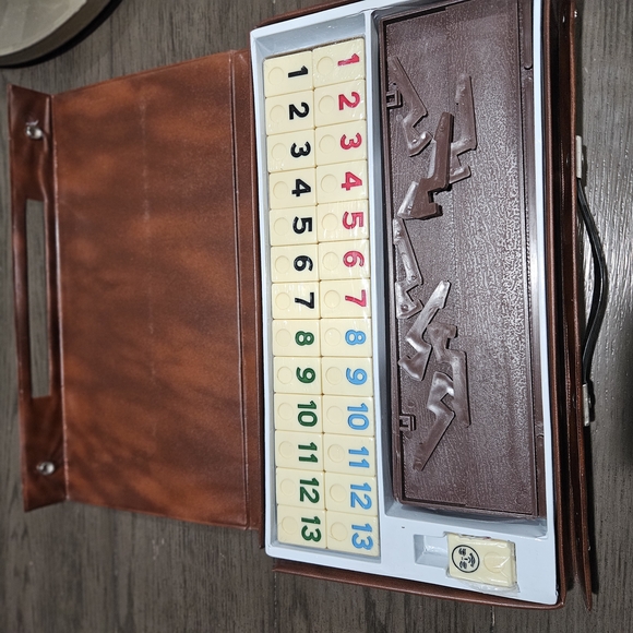 Gamba Porta Piastrelle Rummikub Vintage Marrone – Ricambio Singolo Anni '70